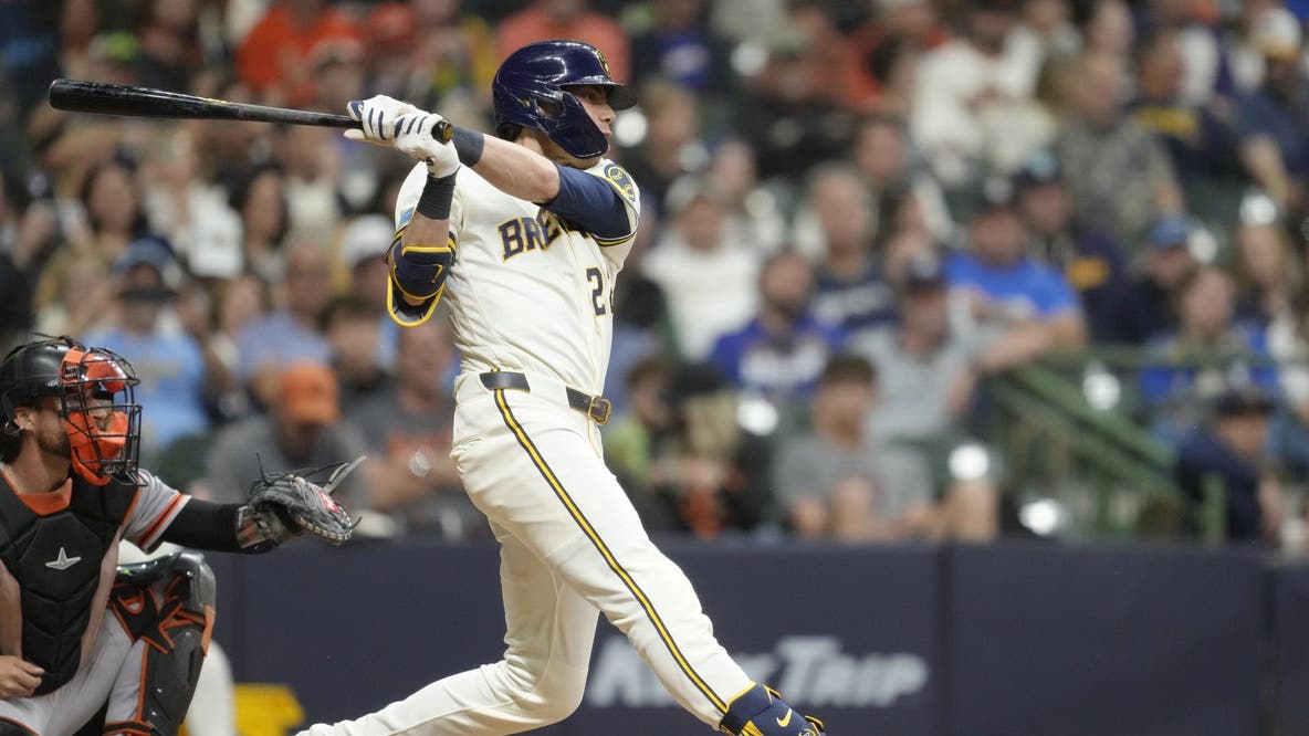 Brewers beat Giants, Turang helps power season-best offensive night