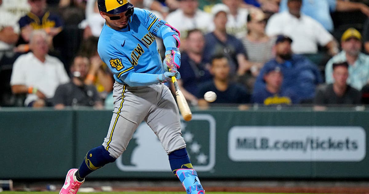 Milwaukee Brewers outlasted Athletics 15-14 in 12 innings Monday night