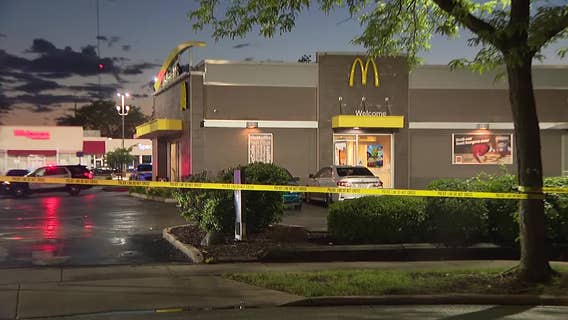 Milwaukee McDonald's shooting; 4 wounded, police investigate