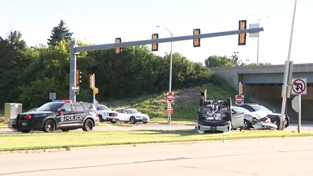 Milwaukee police chase stolen car, driver arrested after crash