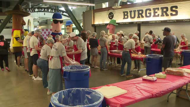 Brewers, Salvation Army team up to help feed kids in Milwaukee area