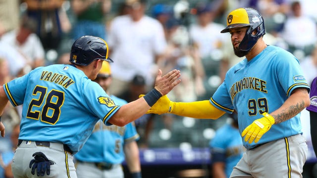 Brewers-Rockies score: Gary Sánchez homers, Milwaukee sweeps series