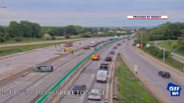 I-41/US-45 northbound crash near Appleton Avenue cleared
