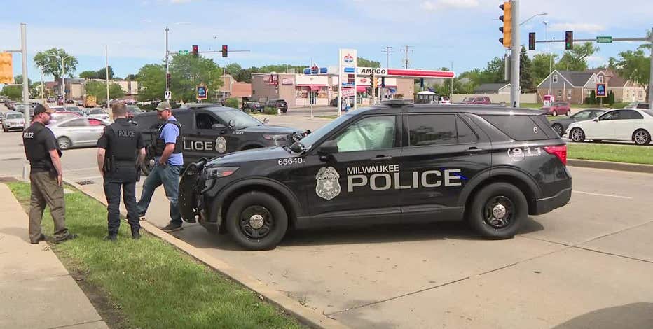 Milwaukee collision between SUV, police squad at 60th and Oklahoma