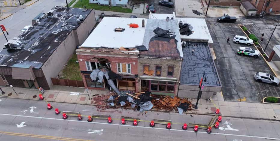 Dodge County storm damage; roofs ripped off in Horicon, Lomira