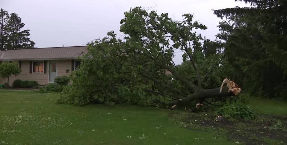 Southeast Wisconsin severe weather; Kenosha, Burlington see storm damage