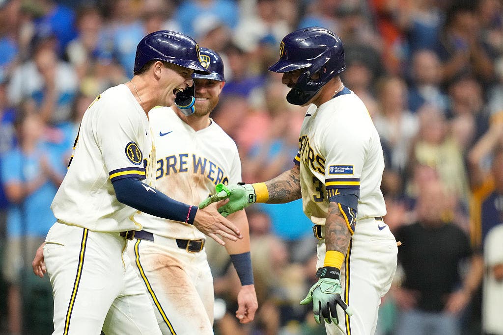 Milwaukee Brewers beat Mets 8-3; Pratt hits 1st career homer