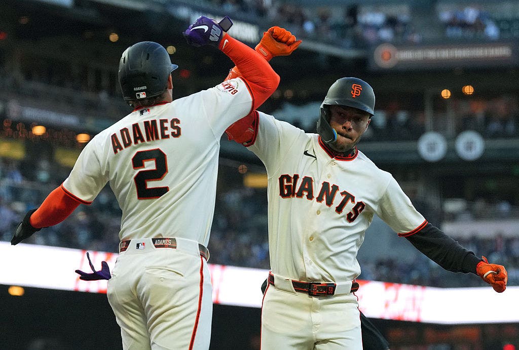 San Francisco Giants shut out Milwaukee Brewers 3-0