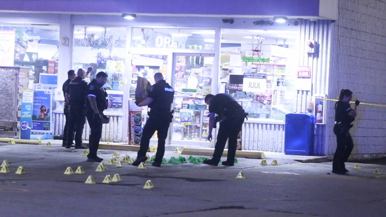Racine gas station shooting Friday night, 2 wounded