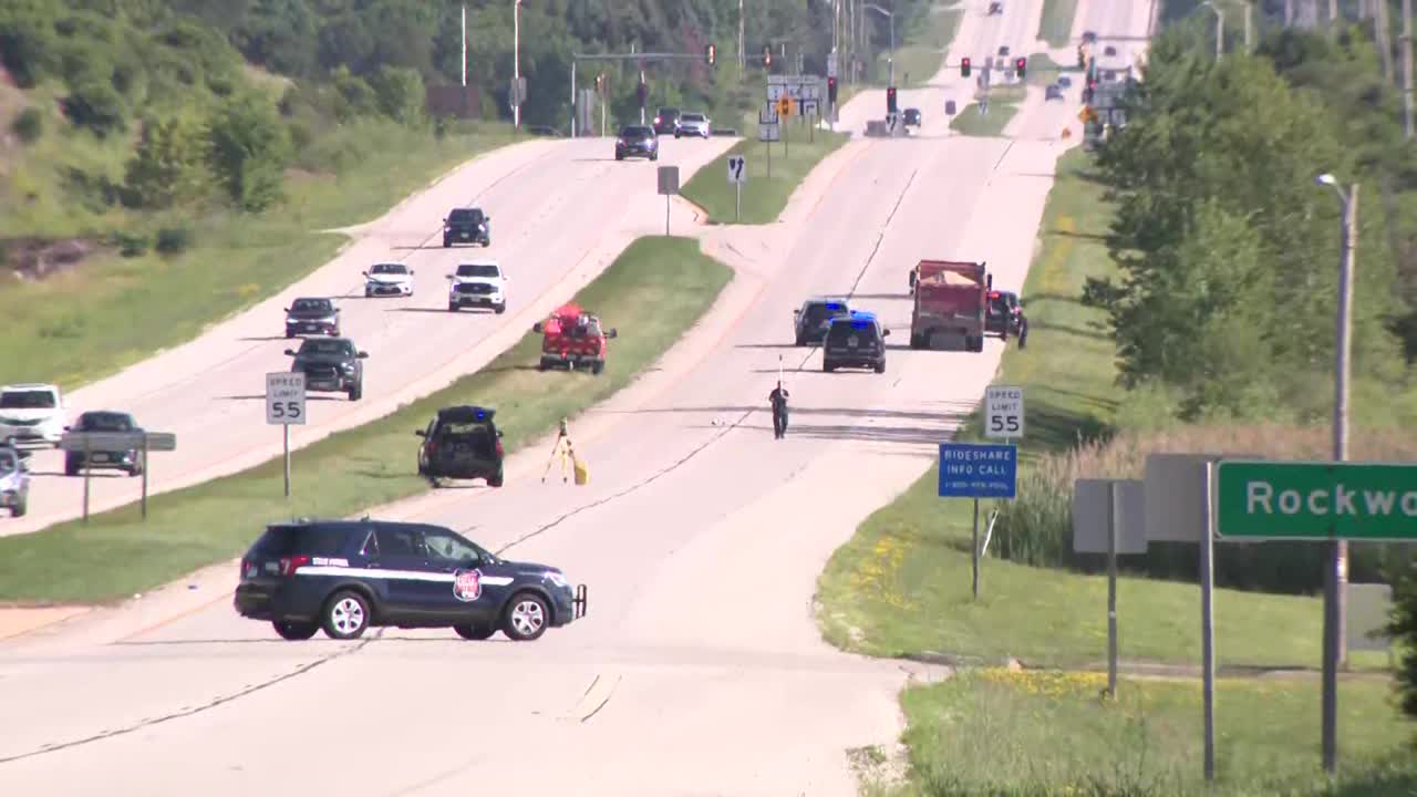 Waukesha crash: Vehicle hits, kills pedestrian on Highway 164