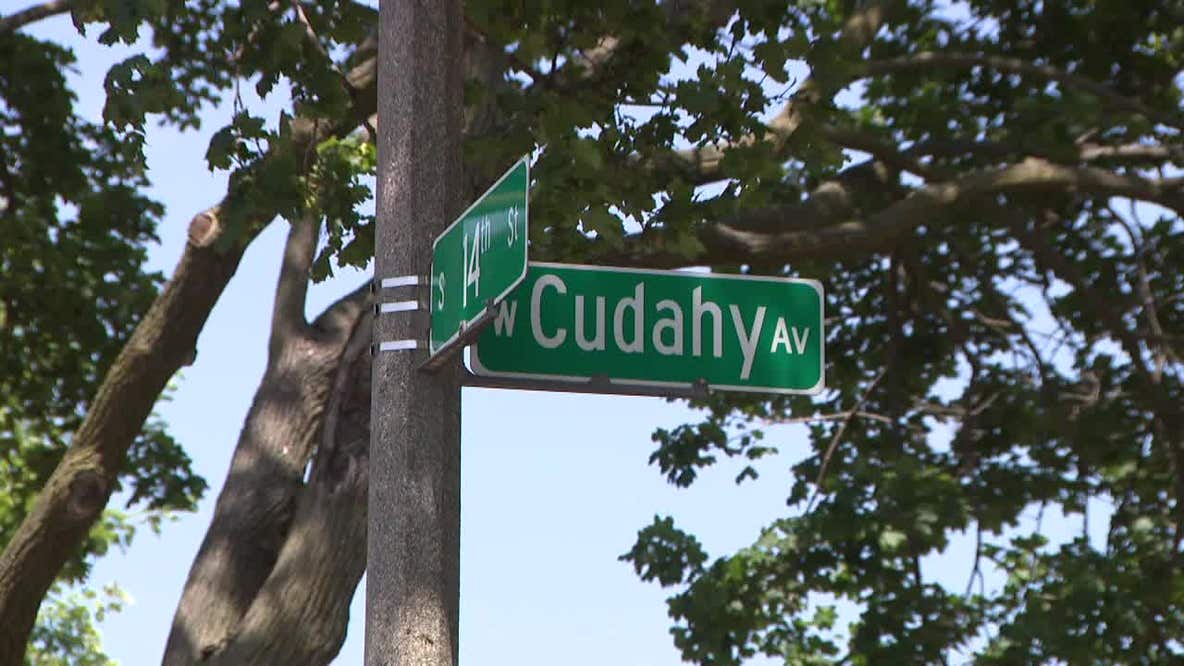 Milwaukee home invasion; elderly woman beaten, man charged