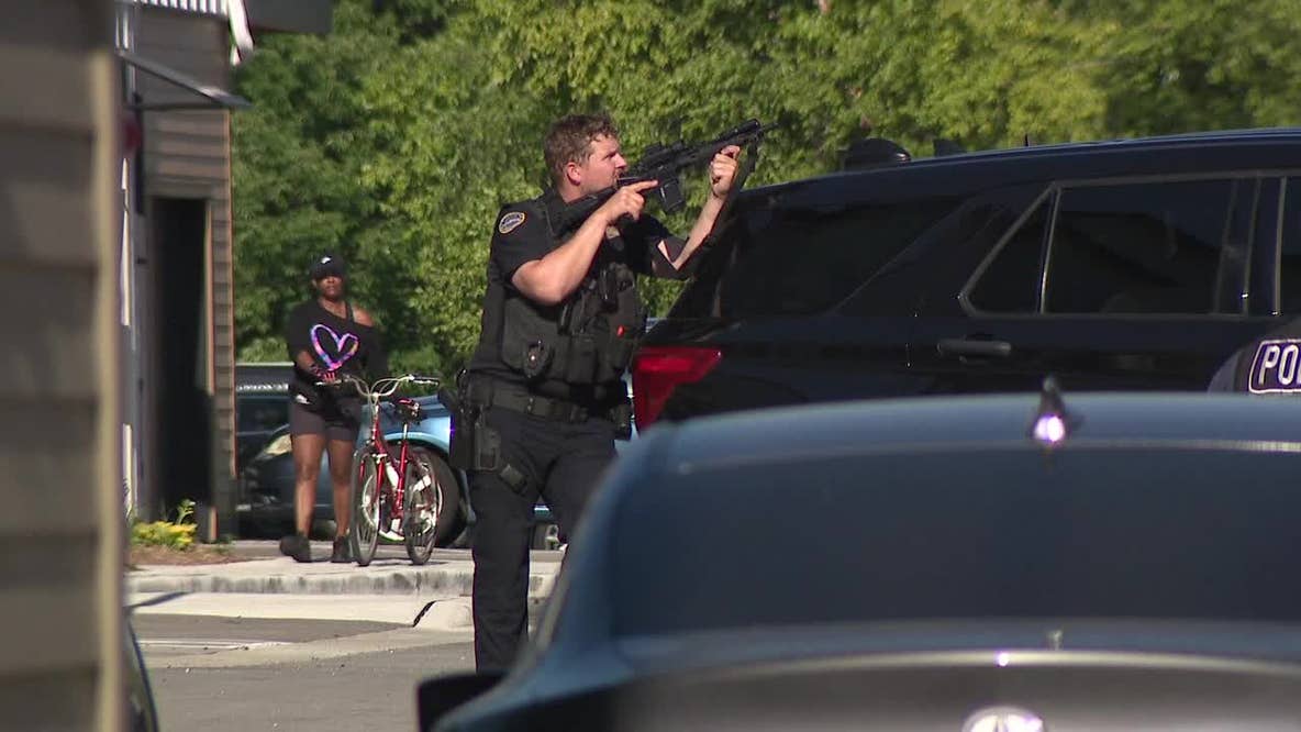 Police standoff in Brown Deer, 33-year-old man arrested