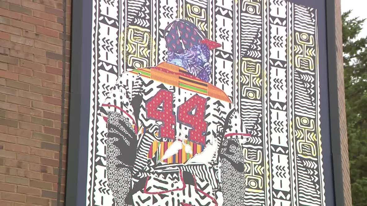 Milwaukee Brewers celebrate Hank Aaron with mural, game tribute