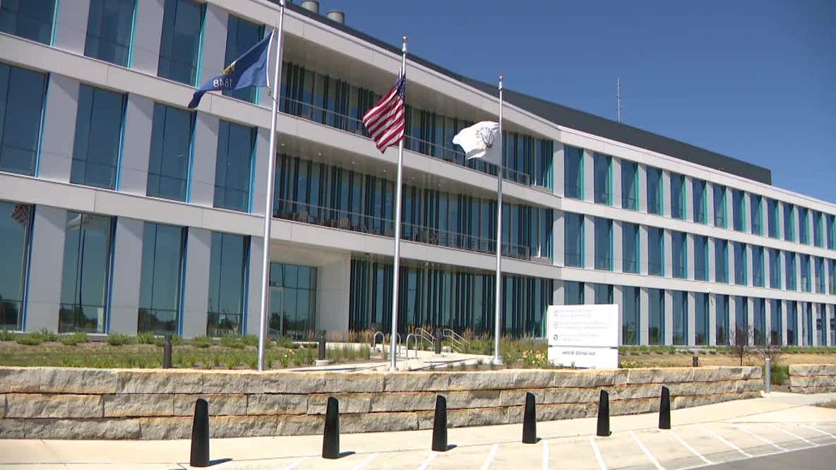 New Milwaukee Crime Lab opens, accredited and processing evidence