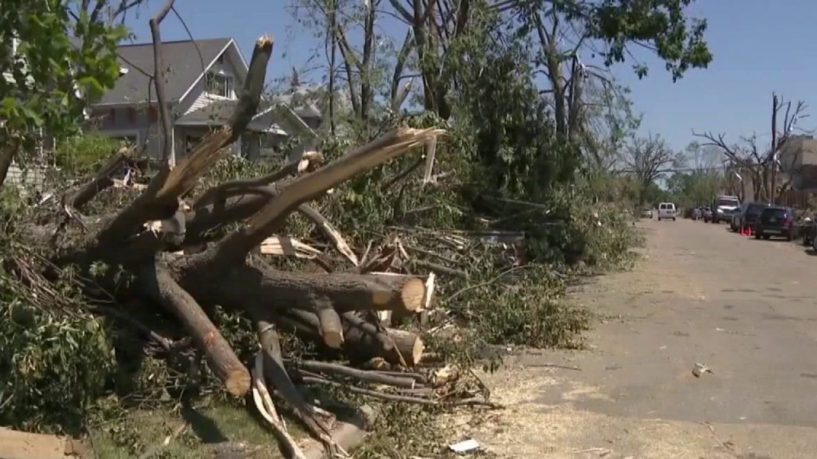 Fox Valley tornado relief donation drive at Franklin Field; how to help