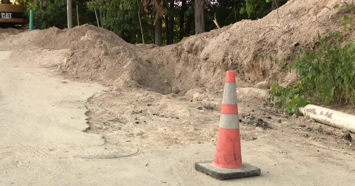 Elkhart Lake trench collapse rescue, worker buried up to his neck