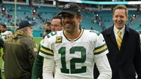 Aaron Rodgers shares new photos with family after years-long estrangement