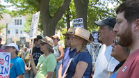 Milwaukee vigil honors man fatally shot by ICE in Houston