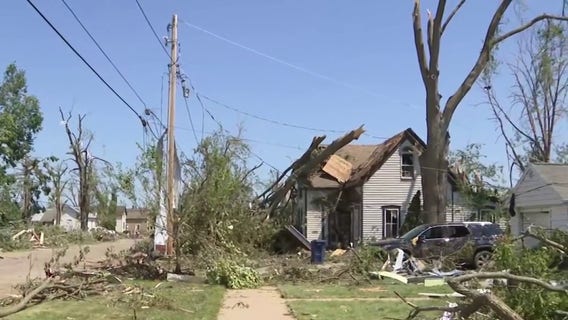 Wisconsin tornado: Menasha police ask public to avoid damaged area