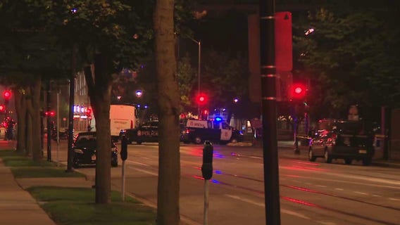 Milwaukee fatal crash, Kilbourn and Jackson; bicyclist, vehicle collide