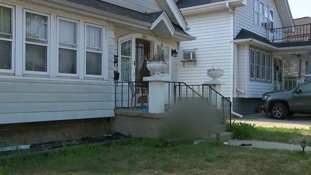Man charged in West Milwaukee stabbing that left 1 dead, 1 wounded