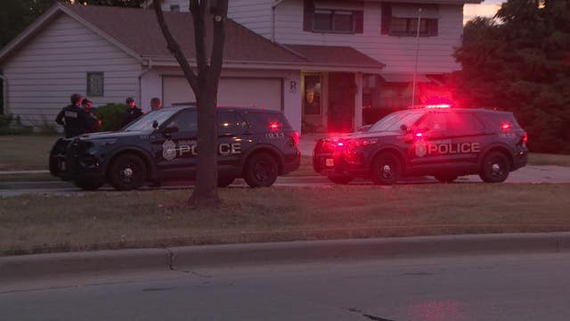 Milwaukee police chase; driver lost control, crashed near 91st and Mill