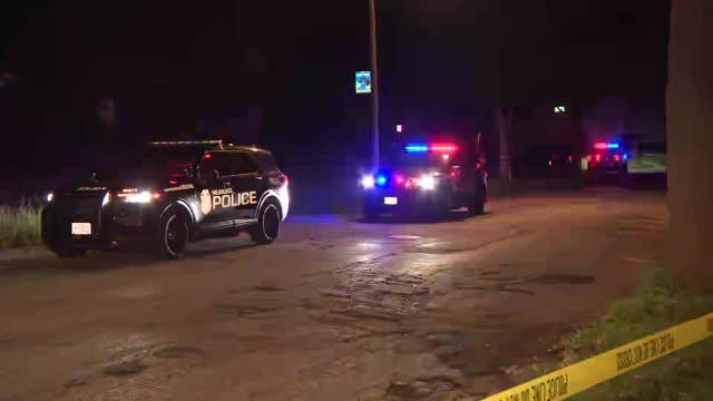 Milwaukee vehicle fire Monday night; 1 dead, car reported stolen