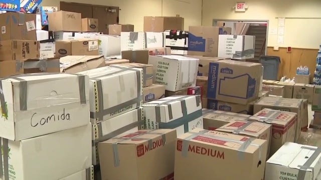 Venezuela earthquakes: Milwaukee volunteers load donated relief supplies