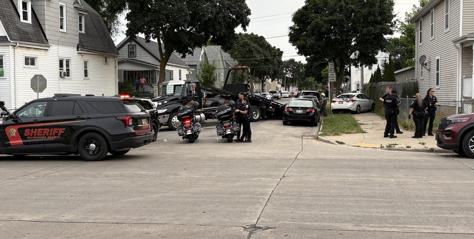 Milwaukee police chase, crash; 3 juveniles arrested