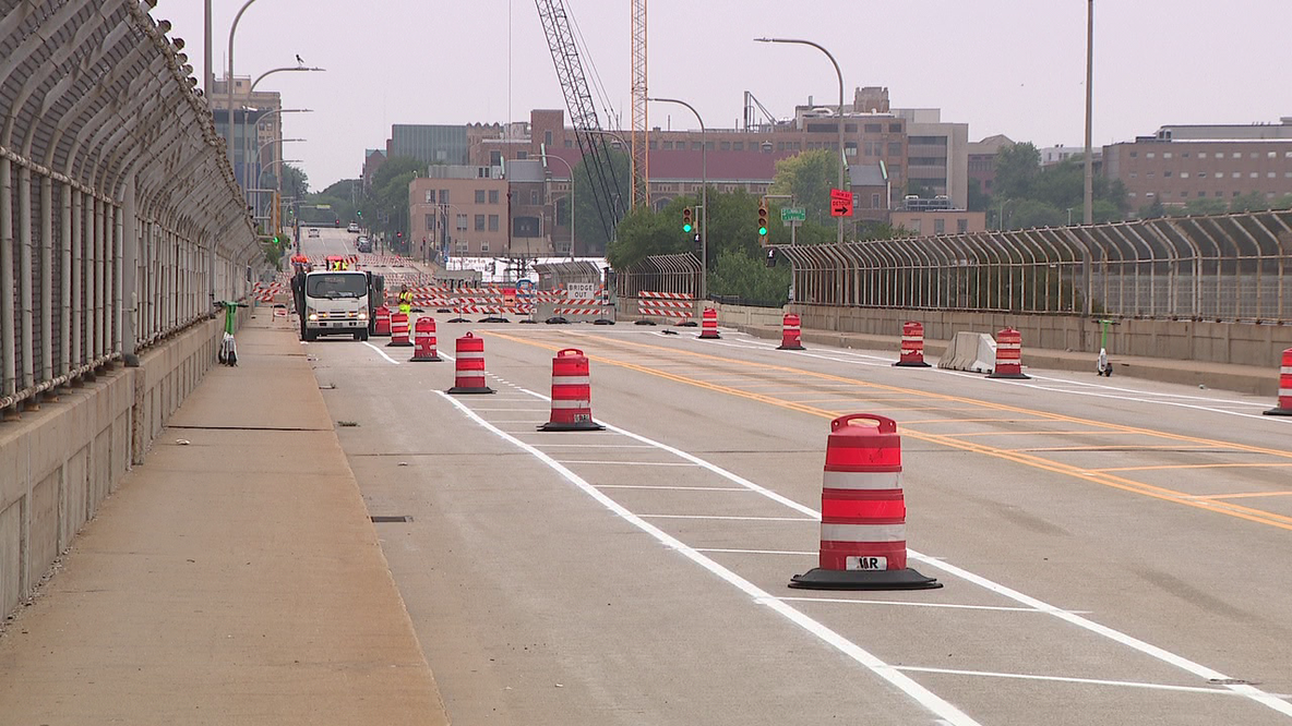 Milwaukee 16th Street Bridge southern portion back open