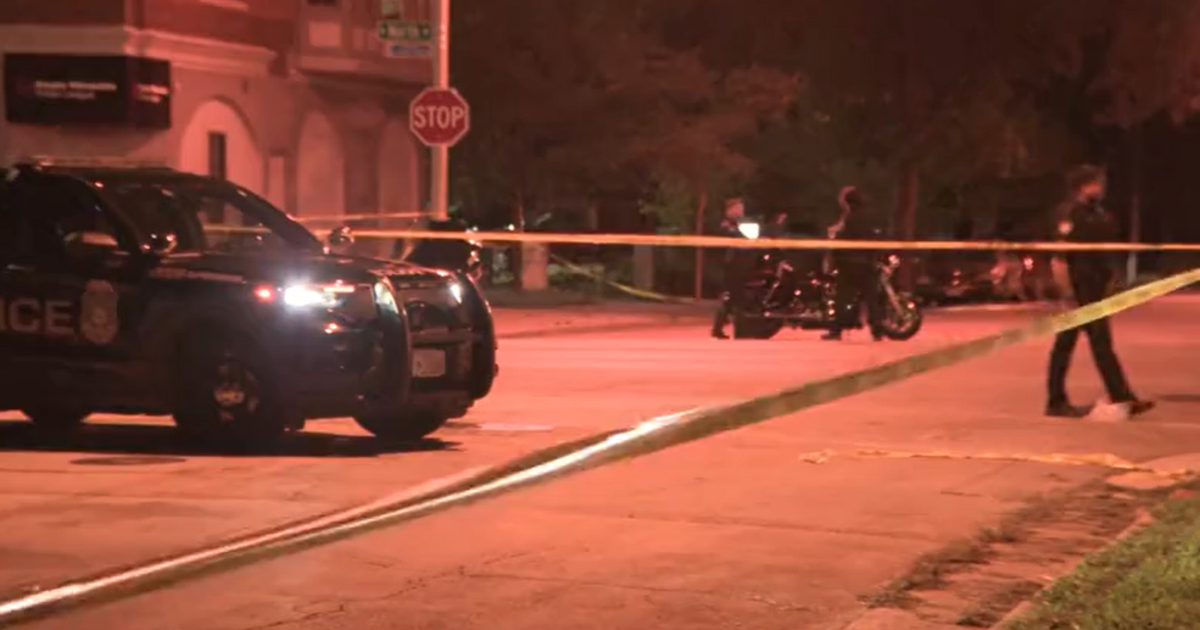 Milwaukee fatal pedestrian crash; 77-year-old in custody