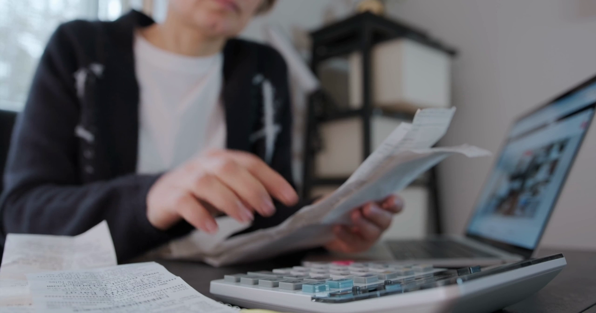 Study finds Americans hide money struggles, seek better bank advice