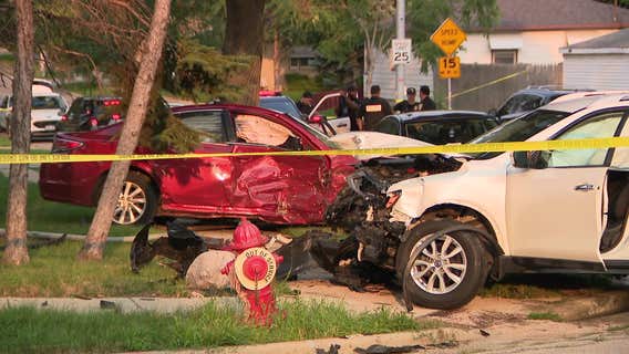 Milwaukee police chase ends in crash; 1 injured, 1 in custody