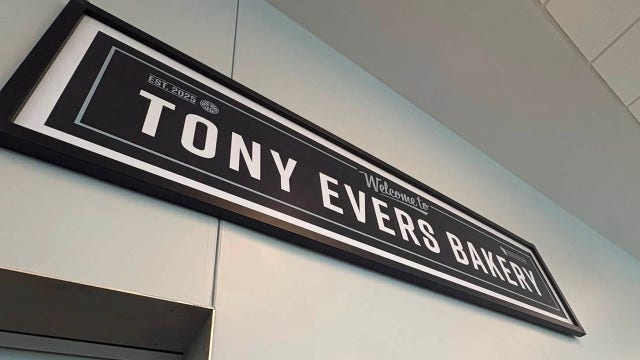 Wisconsin State Fair honors Evers; unveils newly named 'Tony Evers Bakery'