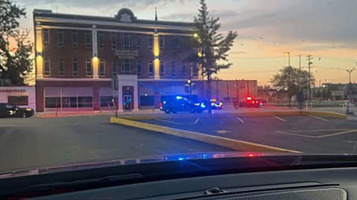 Green Bay police shooting; vehicle drives into crowd after disturbance