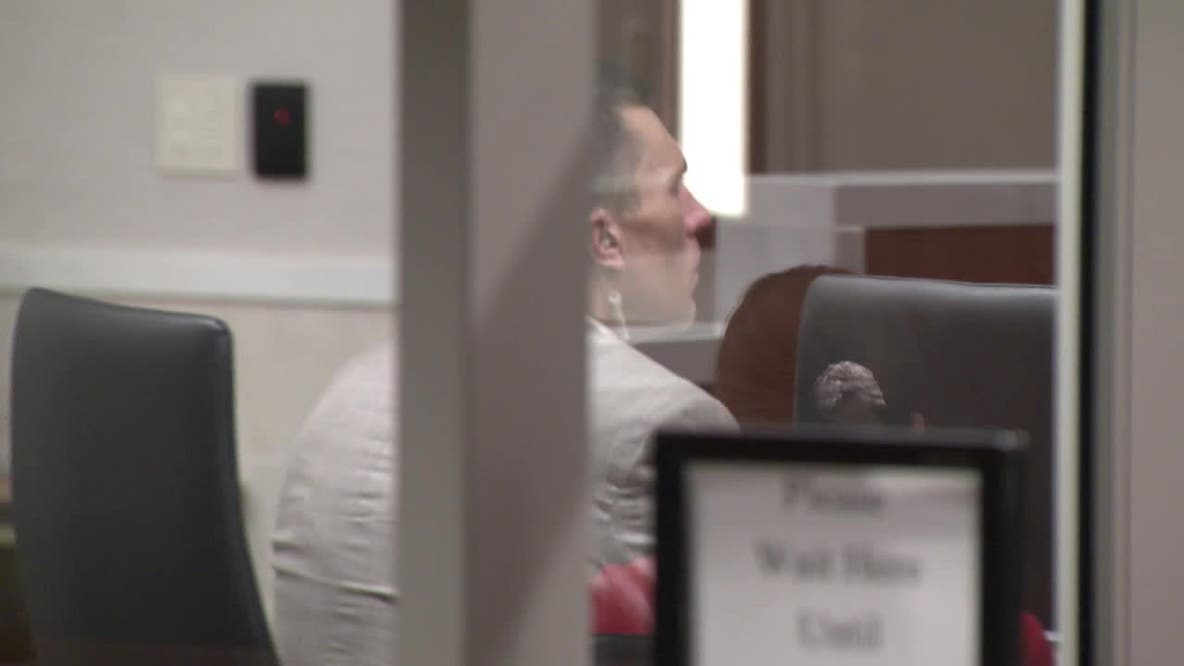 New Berlin man grabbed postal worker, left her pills: prosecutors