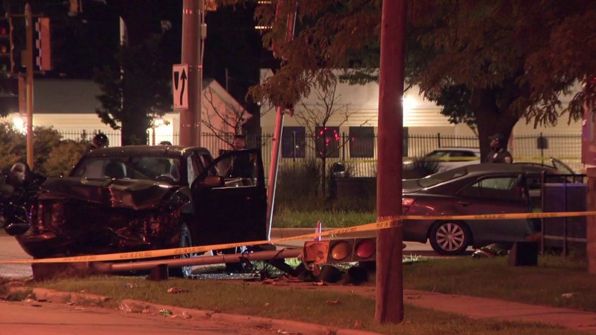 Milwaukee fatal crash near 68th and Hampton; 1 dead, 2 injured