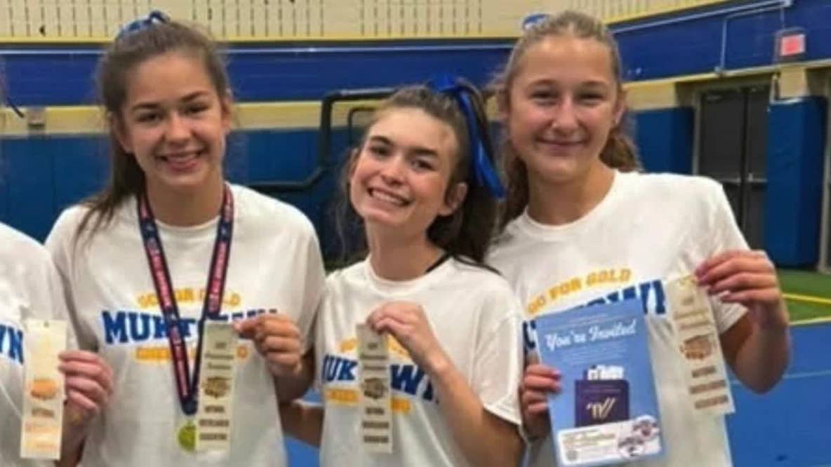 Mukwonago cheerleaders fundraising for Pearl Harbor Memorial Parade trip