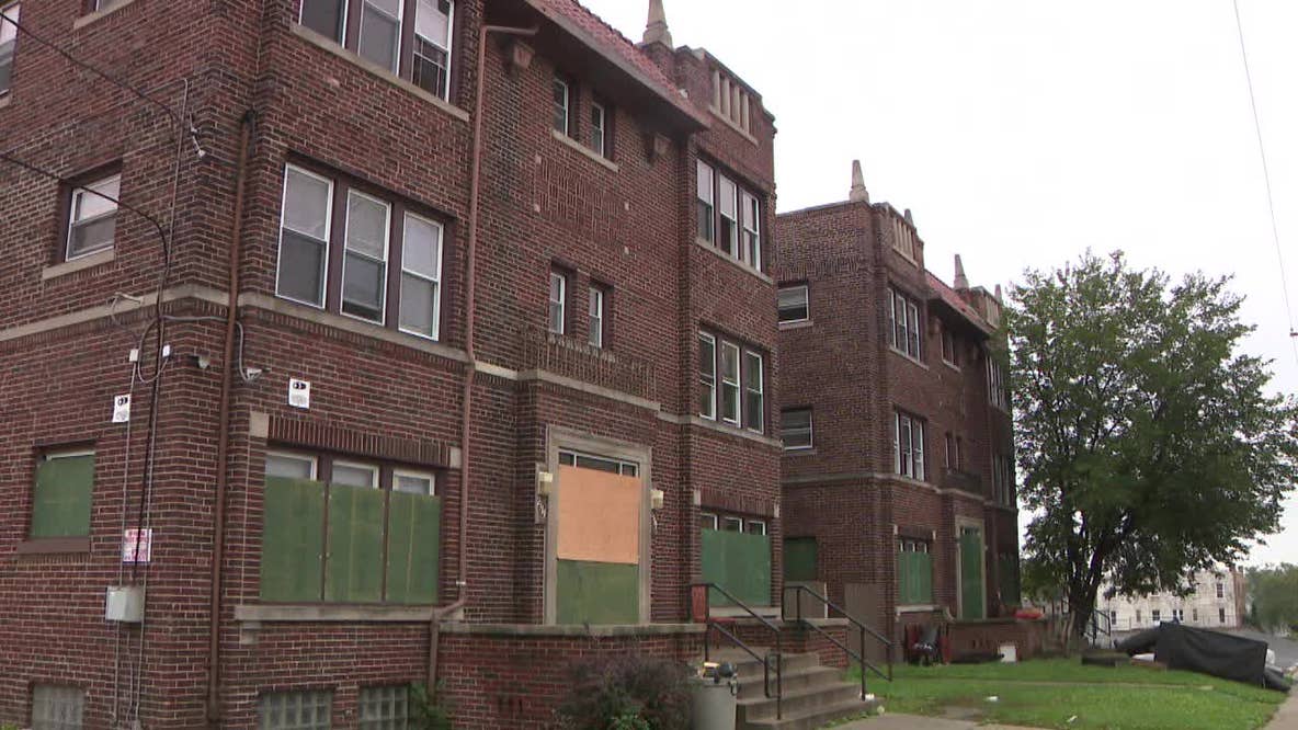 Milwaukee apartments evacuated, still boarded up 1 week later