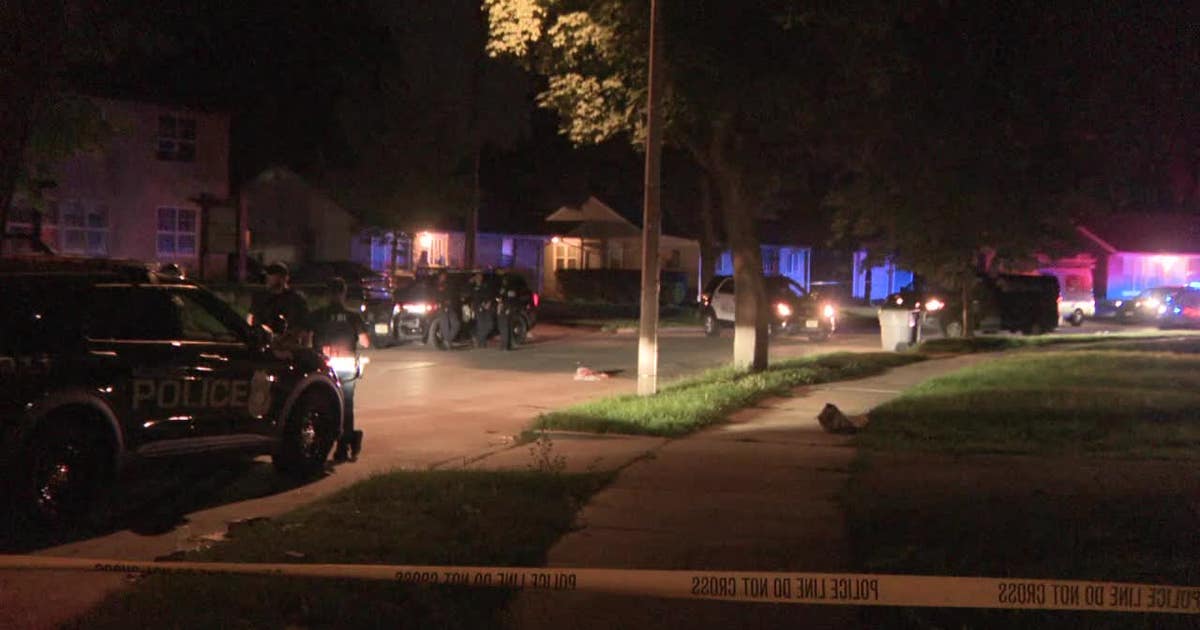 Milwaukee woman stabbed after dispute with neighbor