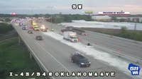 Animal entrails spill on I-43/94 in Milwaukee, cleanup causes backups