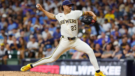 Henderson, Yelich lead Brewers past Cubs for series sweep