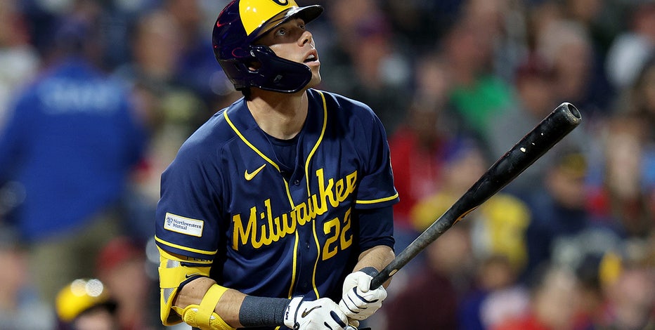 Brewers score: Yelich, Turang homer as Milwaukee wins 99th game