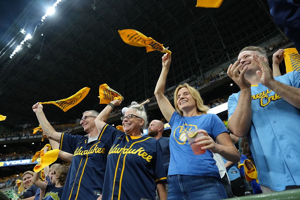World Series: Brewers watch parties in Milwaukee area