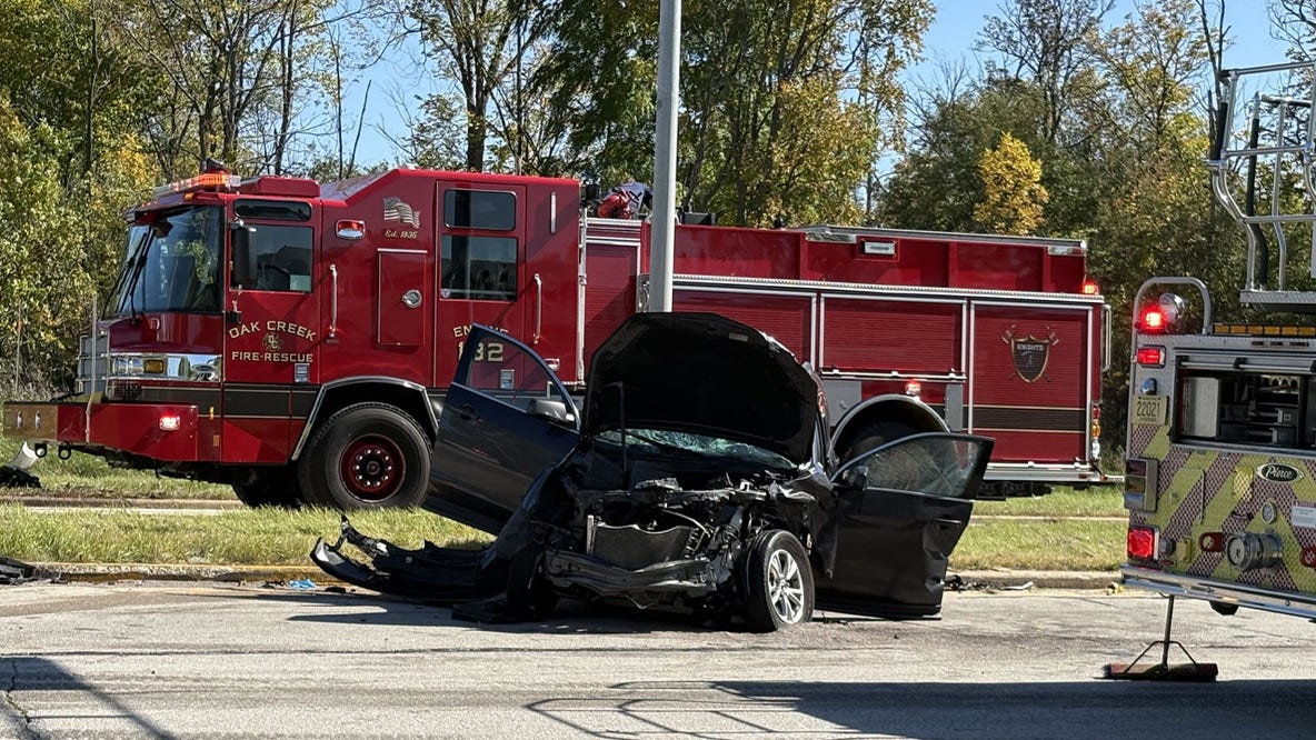 Franklin 2-vehicle crash near 27th and Puetz on Tuesday; 1 dead