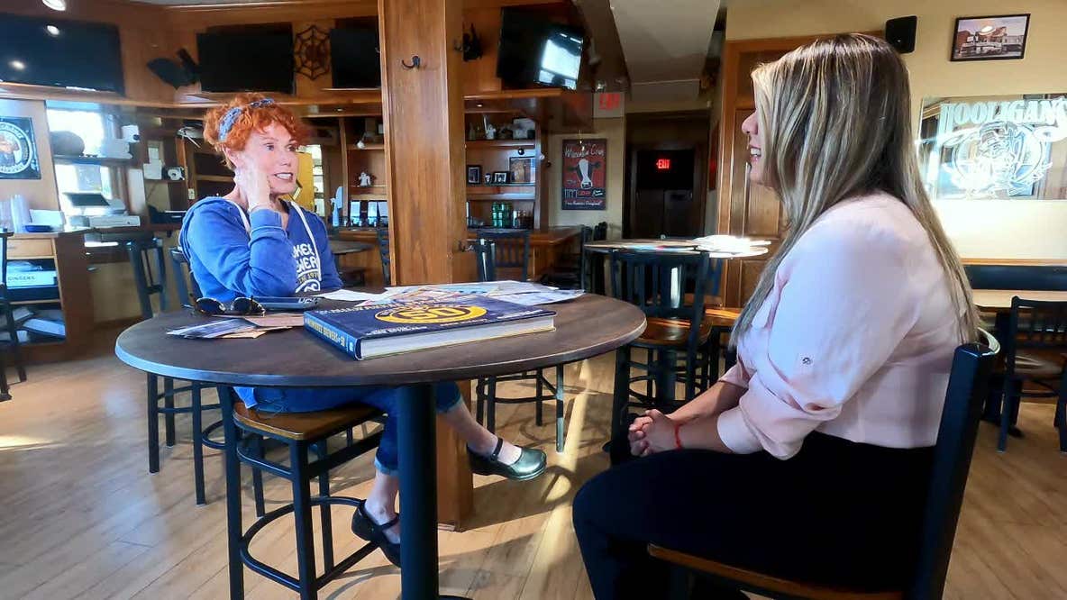 World Series: Brewers fan saves dad's 1982 memorabilia