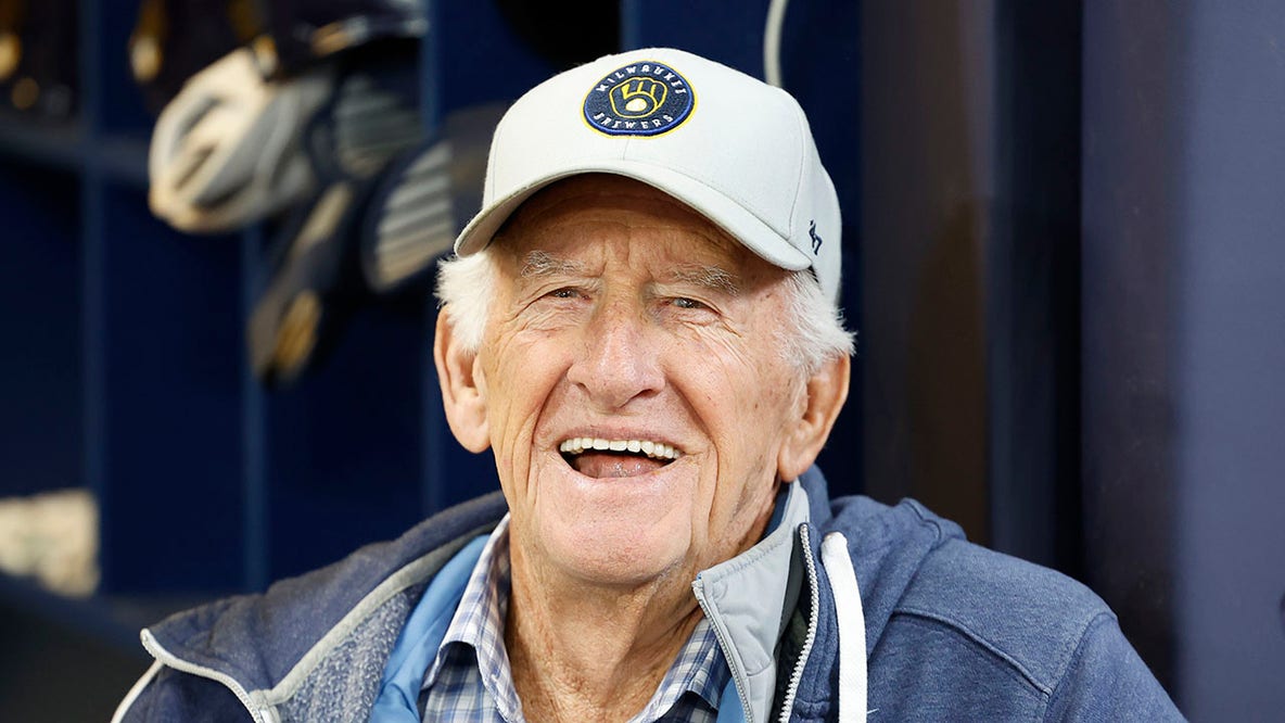 'This is our moment:' Brewers share message from Uecker family ahead of World Series