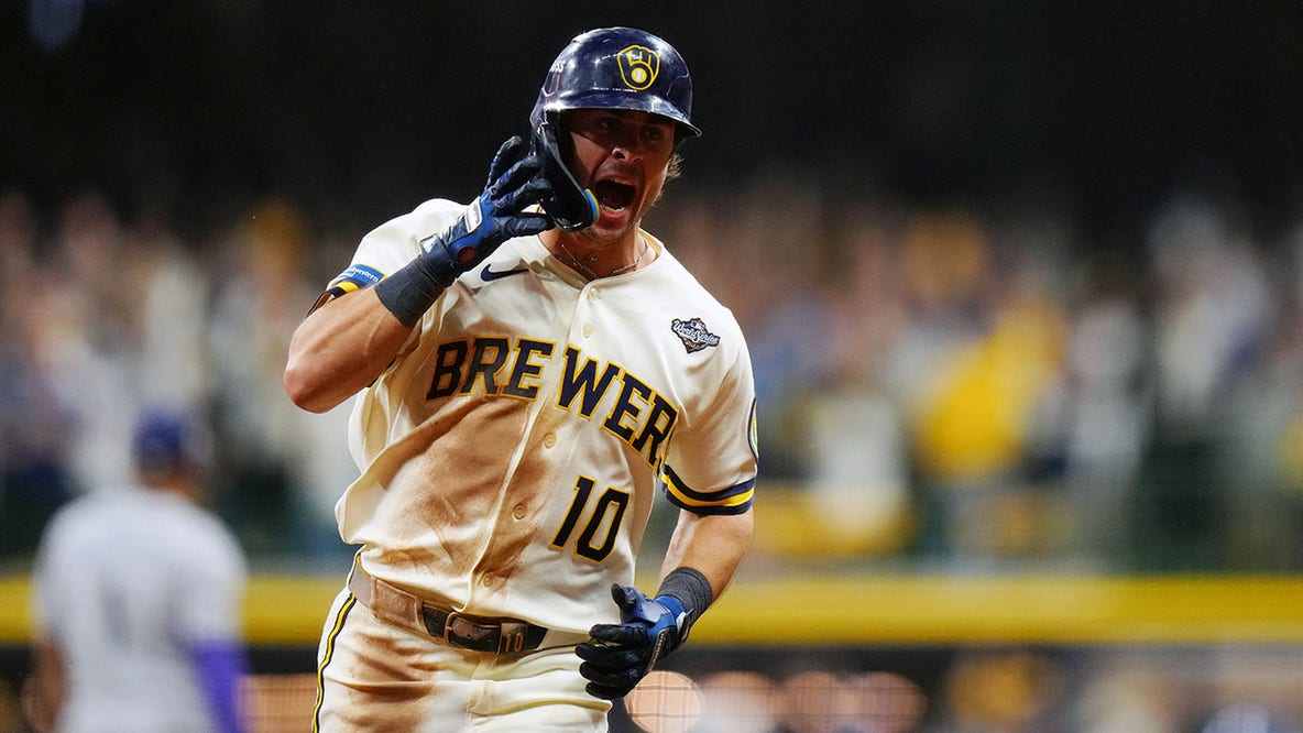World Series: Brewers rally to beat Rays, take 2-0 lead to Tampa Bay