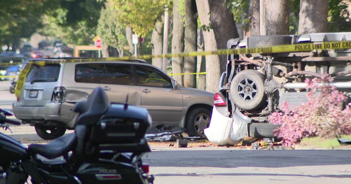 Milwaukee police chase ends in fatal crash; 1 dead, 2 in custody | FOX6 ...