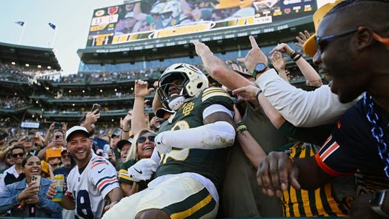 Packers score: Packers dominate Bears at Lambeau Field